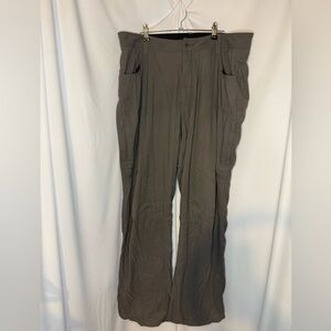 Eddie Bauer Fleece Lined Gray Cargo Pants